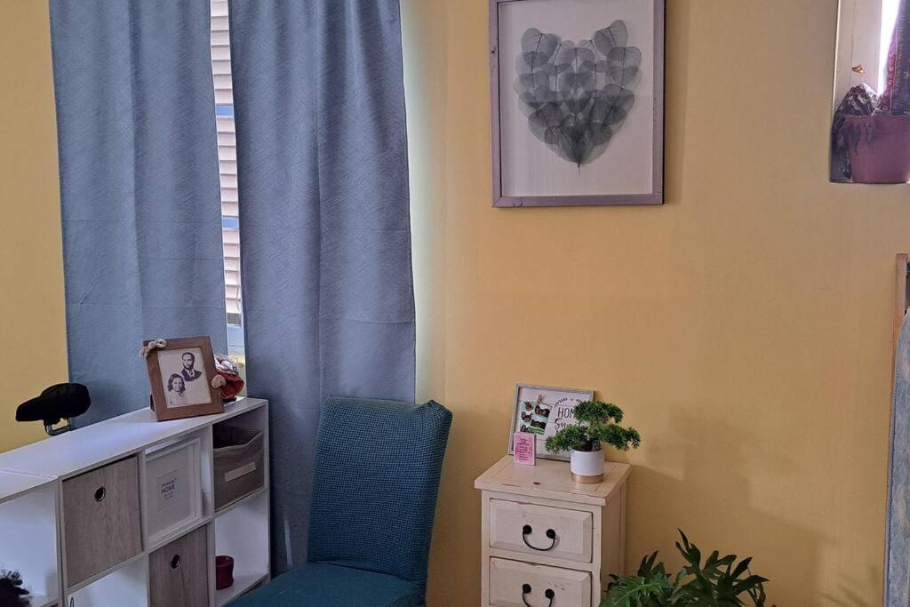 Mendes Family Homestay - B&B In The Heart Of Praia Bagian luar foto