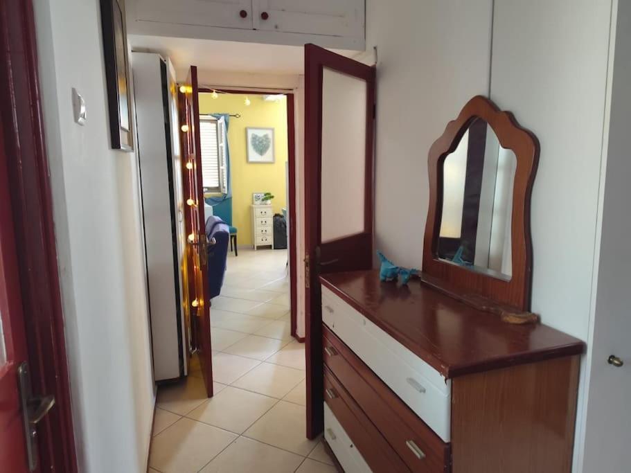 Mendes Family Homestay - B&B In The Heart Of Praia Bagian luar foto
